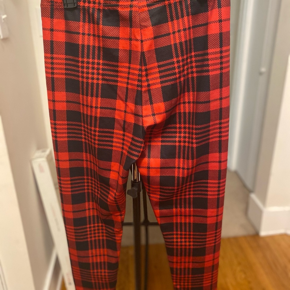 High waste plaid pants!